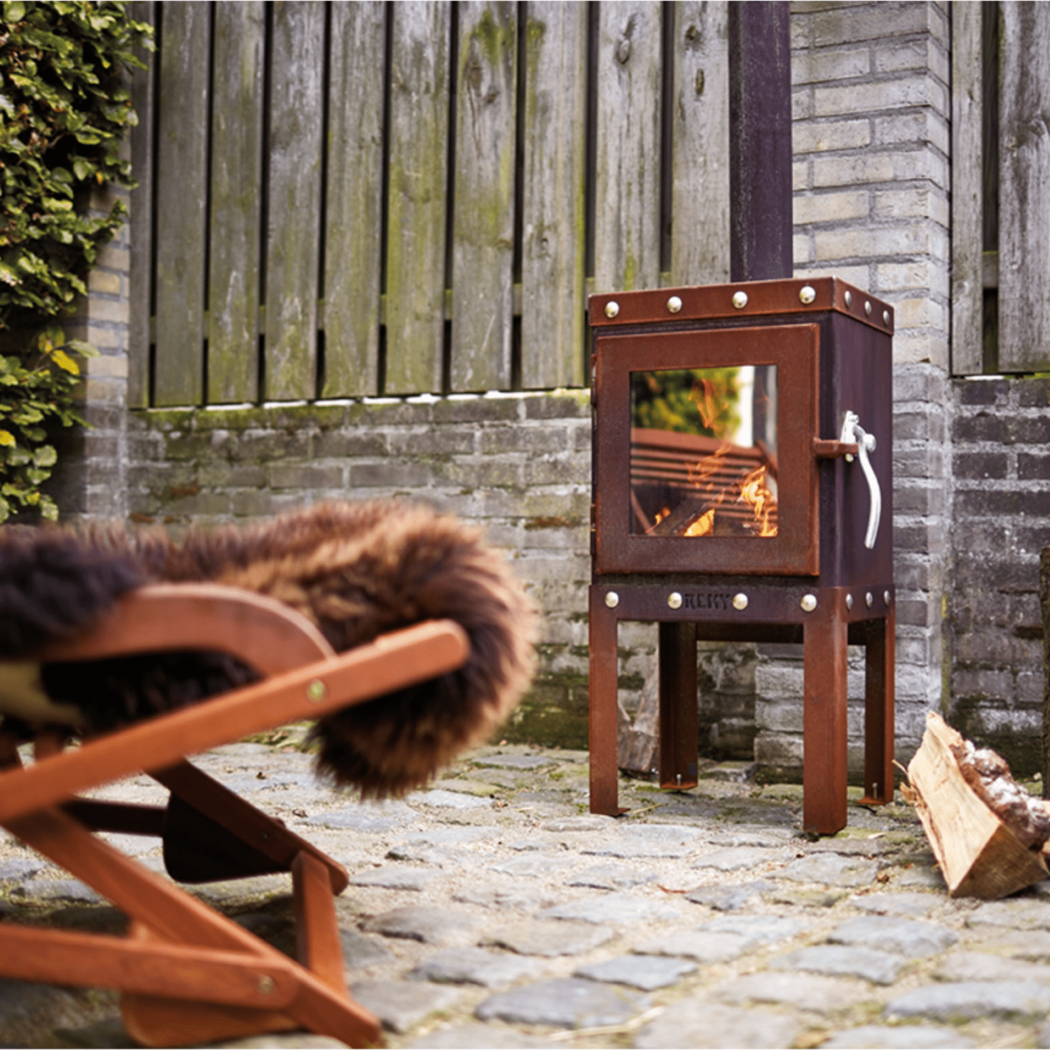 RB73 Piqua Compact CorTen Steel Wood Stove - by RB73 | Buy at Agent BBQ