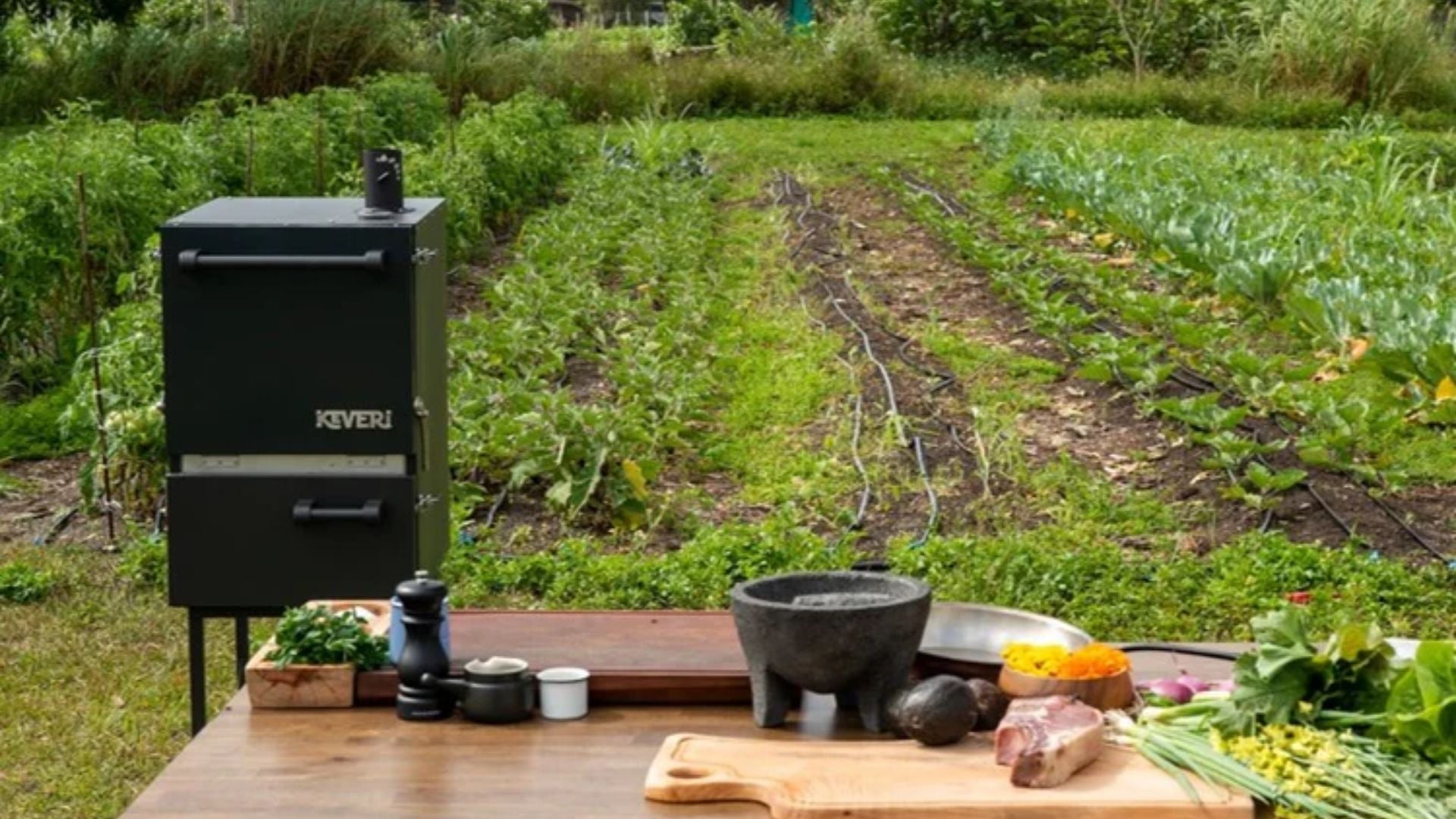 Keveri H1 Review: The Multi-Purpose Charcoal Oven Built to Smoke, Grill, Bake, Roast, Sear, and Make Pizza - Agent BBQ