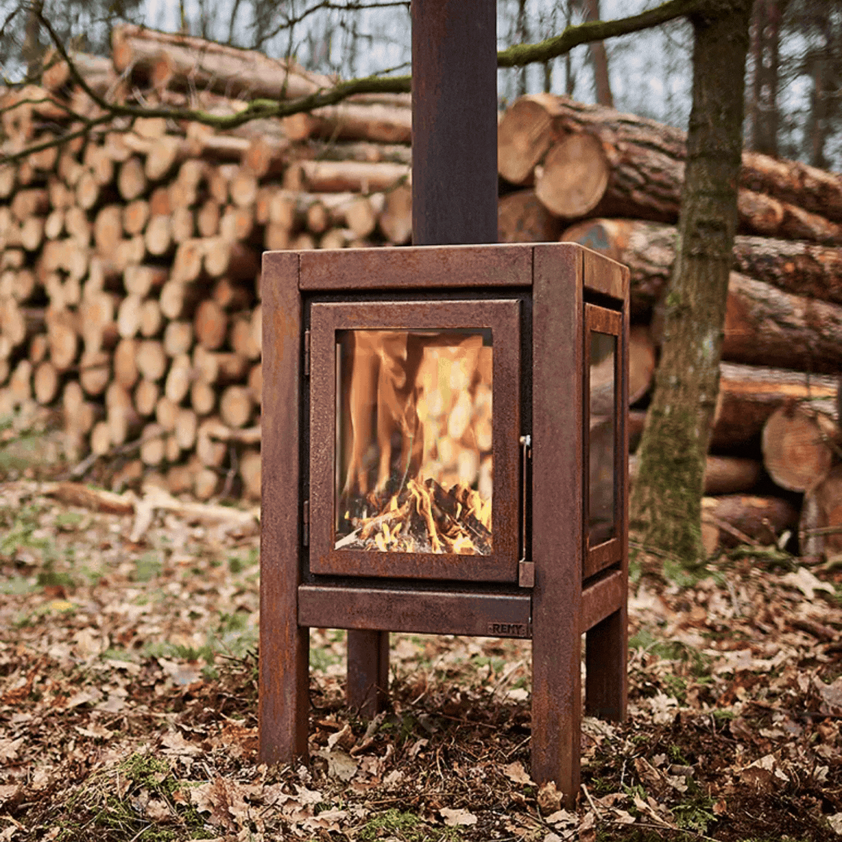 RB73 Quaruba XL 3-Sided Glass Fireplace