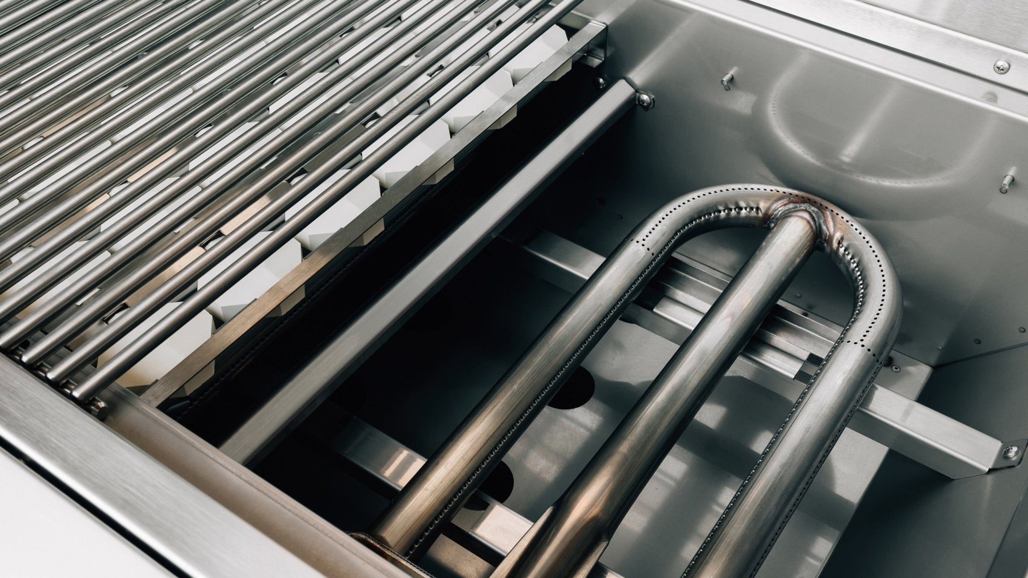 Alturi 30" Freestanding Grill - by American Made Grills | Buy at Agent BBQ