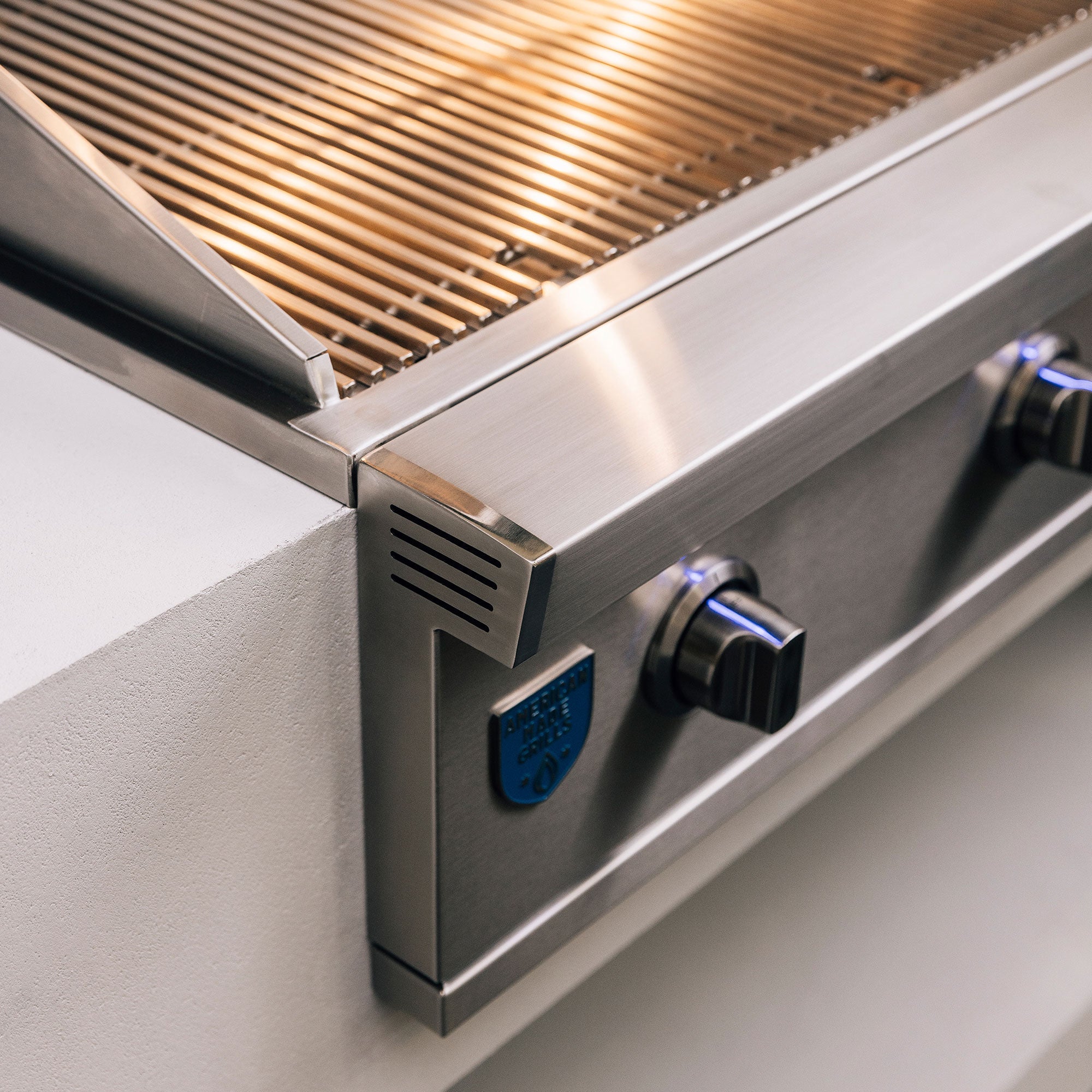 Atlas - 36" Gas Grill - by American Made Grills | Buy at Agent BBQ
