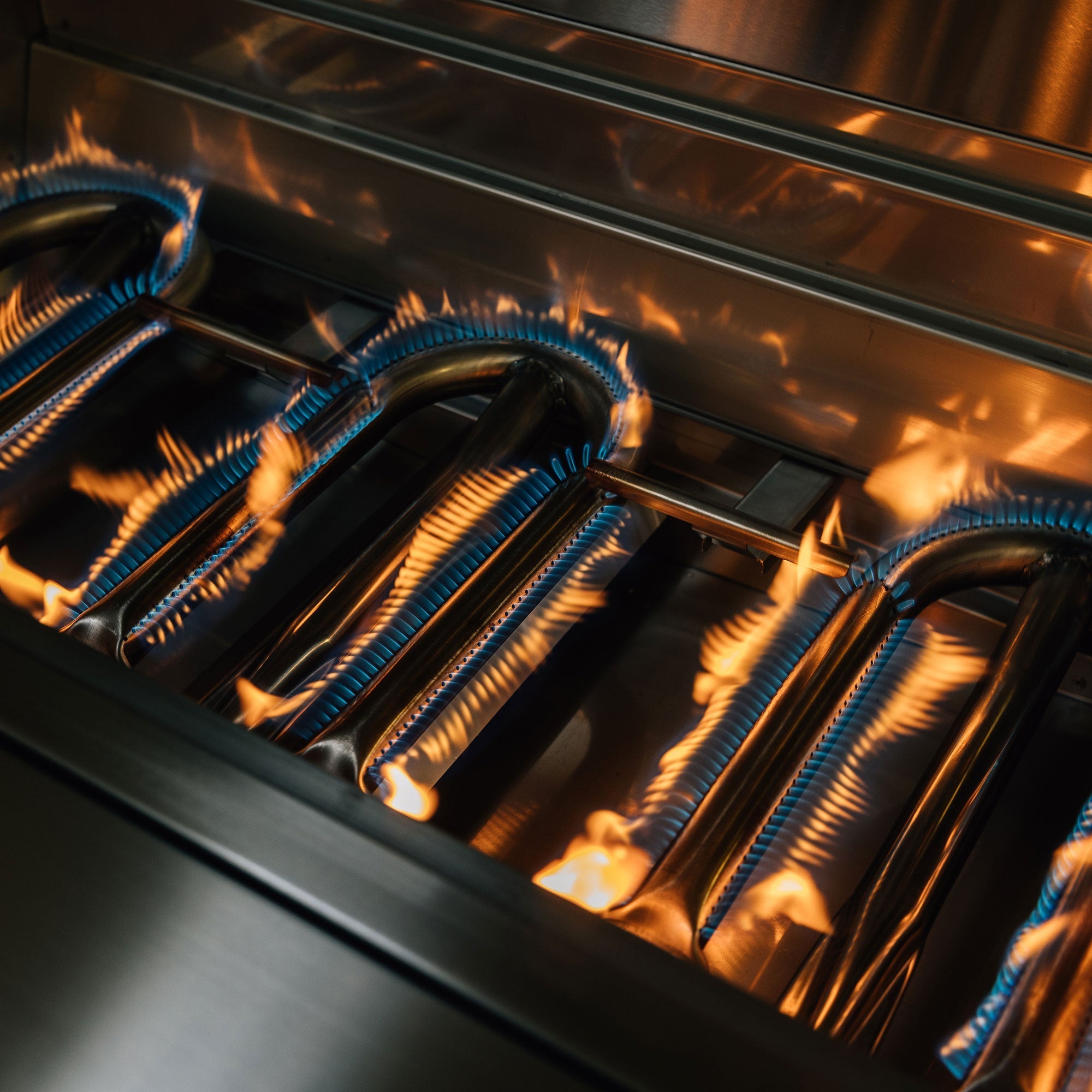 Atlas - 36" Gas Grill - by American Made Grills | Buy at Agent BBQ