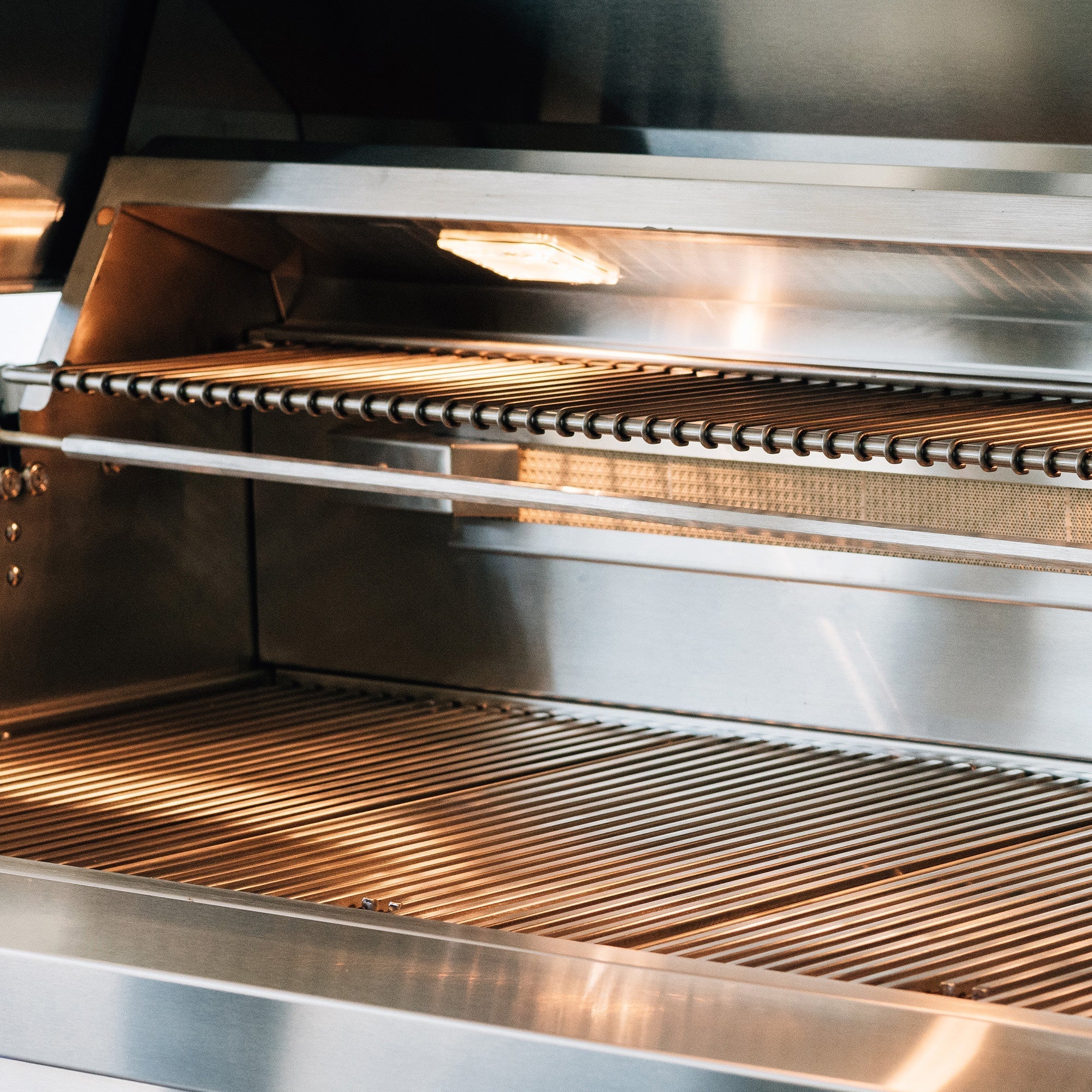 Estate - 42" Gas Grill - by American Made Grills | Buy at Agent BBQ