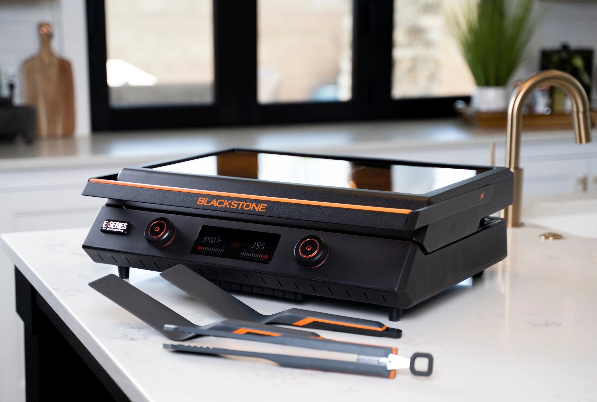 Blackstone - 22" Electric Tabletop Griddle - 8001 - Electric Griddles by Blackstone | Buy at Agent BBQ