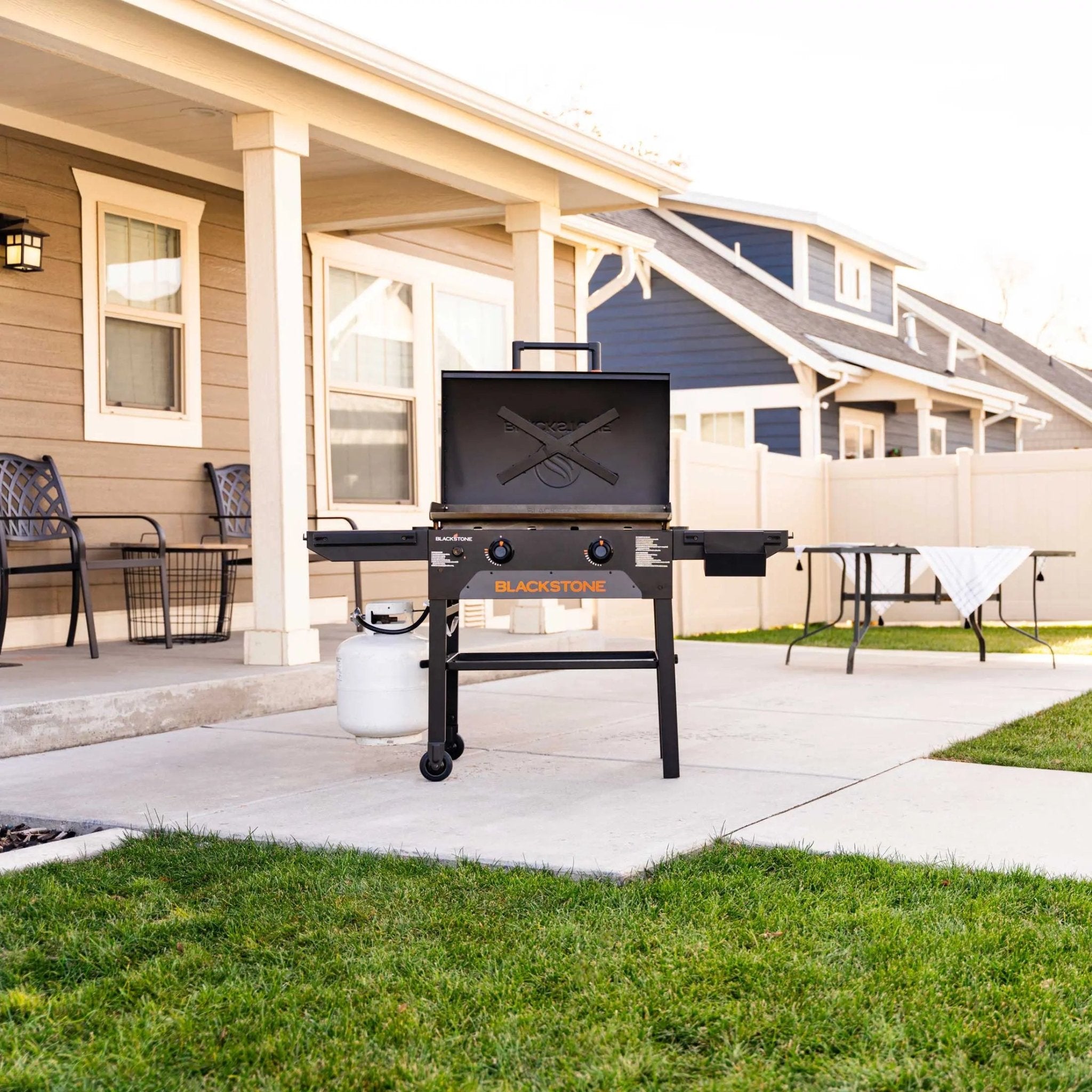 Blackstone Original 28" Griddle with Hood Kit - 2287 - by Blackstone | Buy at Agent BBQ