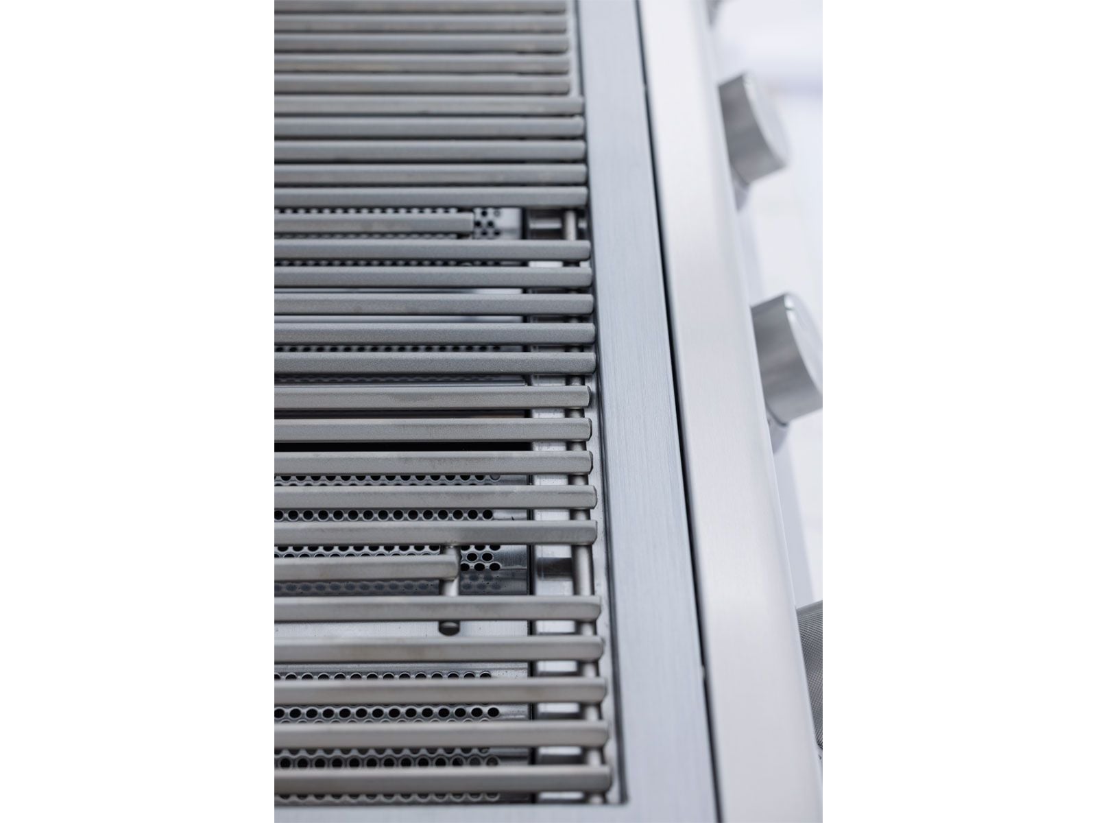 Blaze BCM 25 - in 3 - Burner Built - In Gas Grill - Grill by Blaze Grills | Buy at Agent BBQ