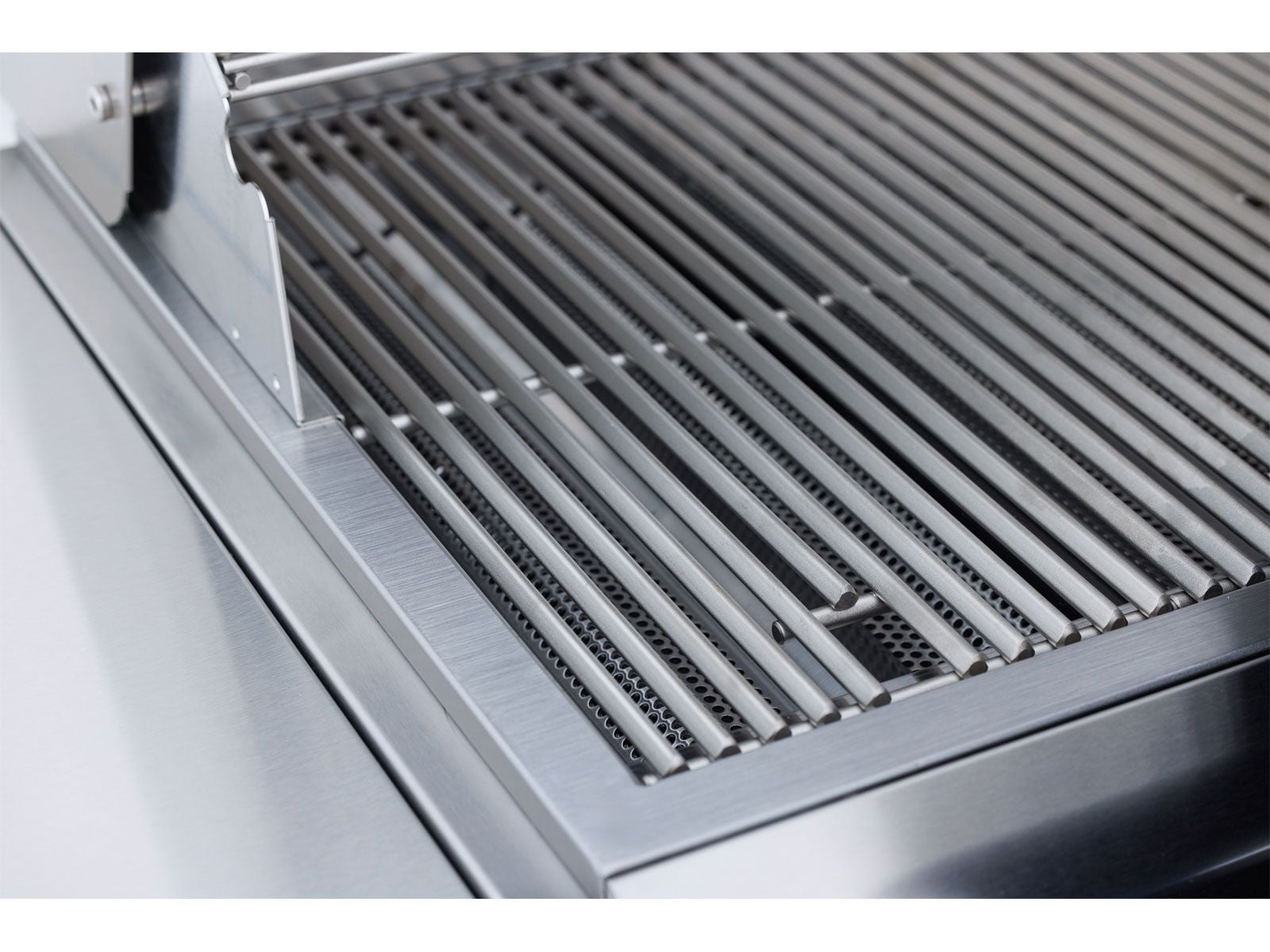 Blaze BCM 32 - in 4 - Burner Built - In Gas Grill - Grill by Blaze Grills | Buy at Agent BBQ