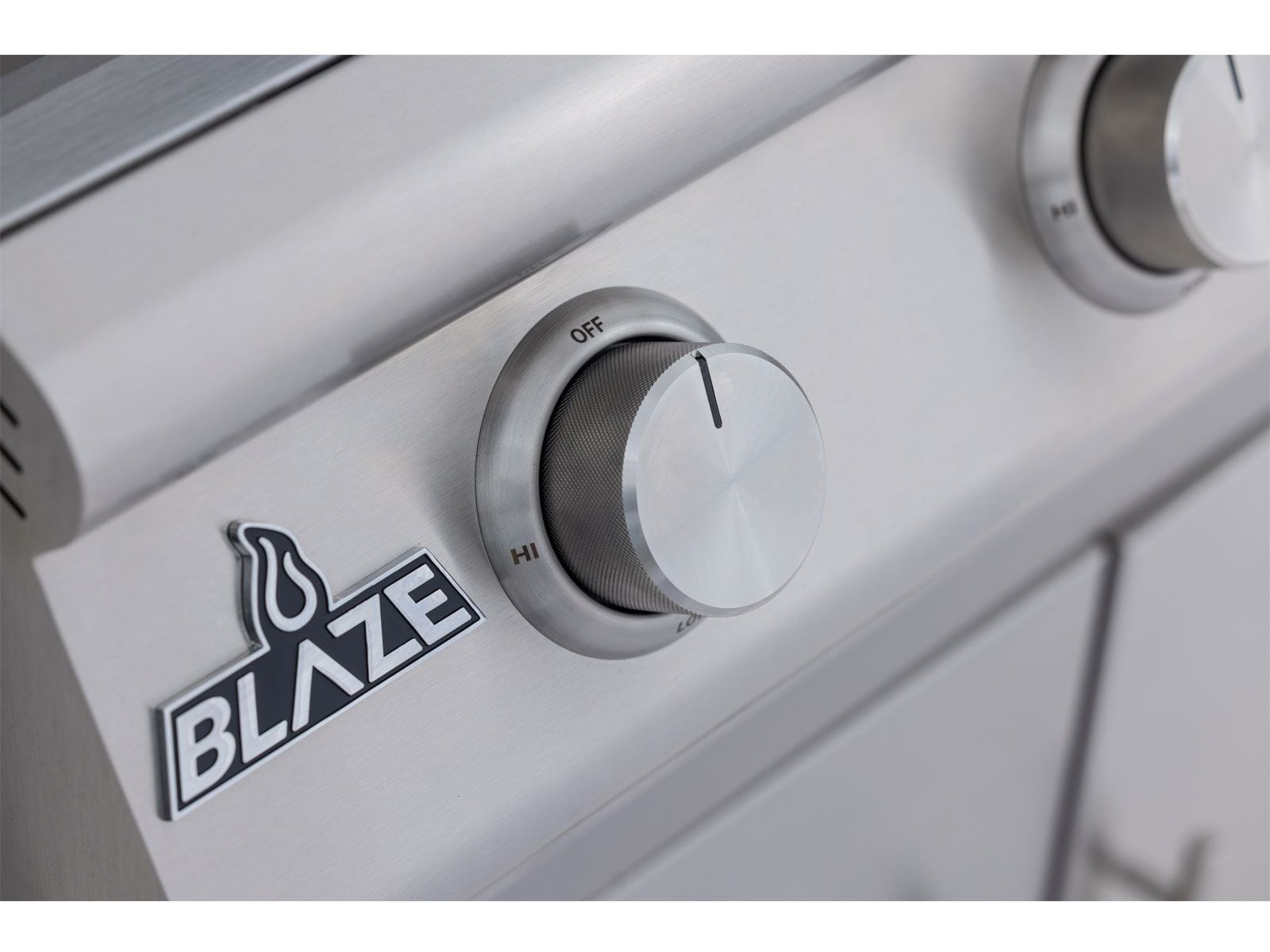Blaze BCM 32 - in 4 - Burner Built - In Gas Grill - Grill by Blaze Grills | Buy at Agent BBQ