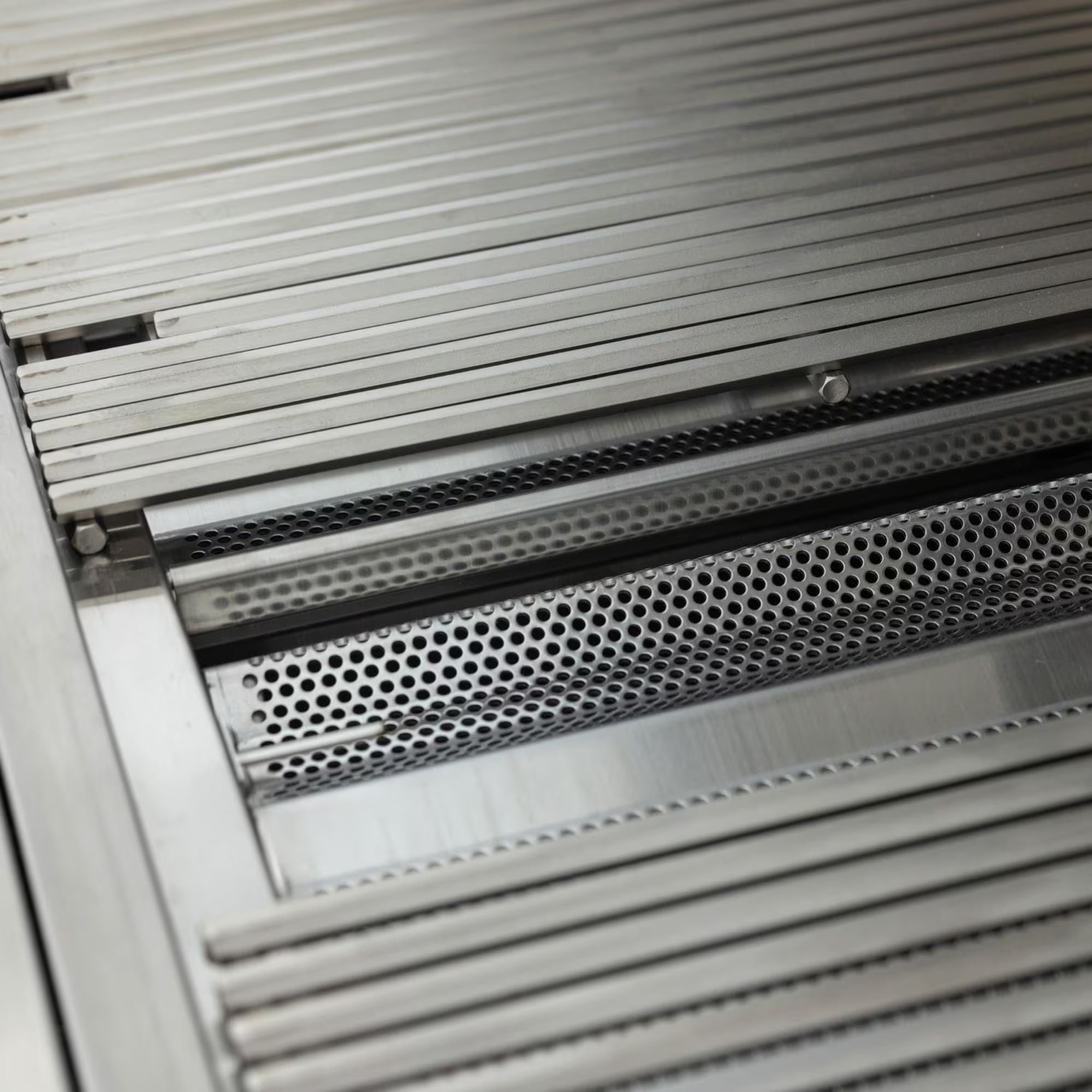 Blaze LTE PRO 40 - Inch 5 - Burner Built - in Gas Grill w/ Digital Temperature Screen & Rear Infrared Burner - by Blaze Grills | Buy at Agent BBQ