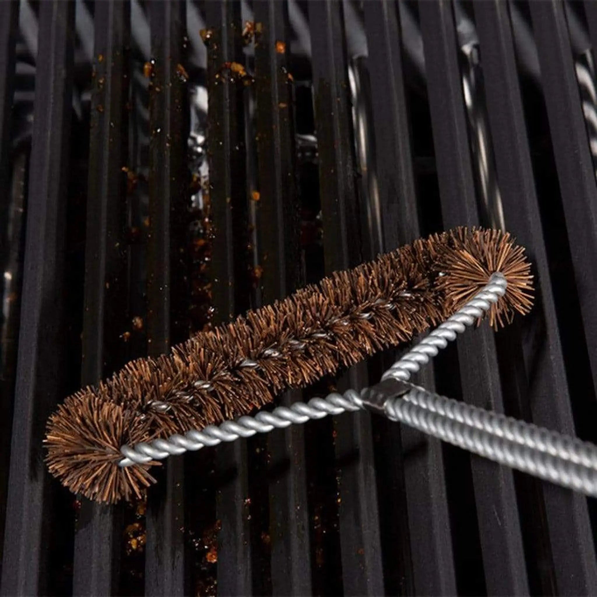 Broil King 18" Twisted Palmyra Tri - Head Wide Grill Brush - by Broil King | Buy at Agent BBQ