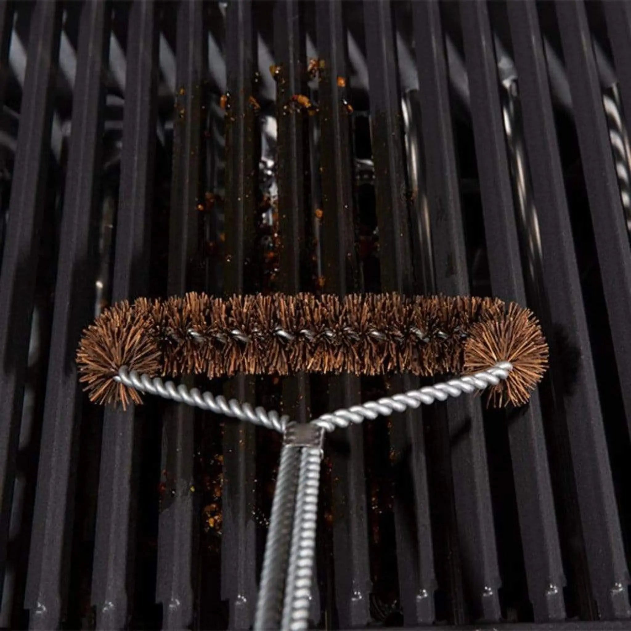 Broil King 18" Twisted Palmyra Tri - Head Wide Grill Brush - by Broil King | Buy at Agent BBQ