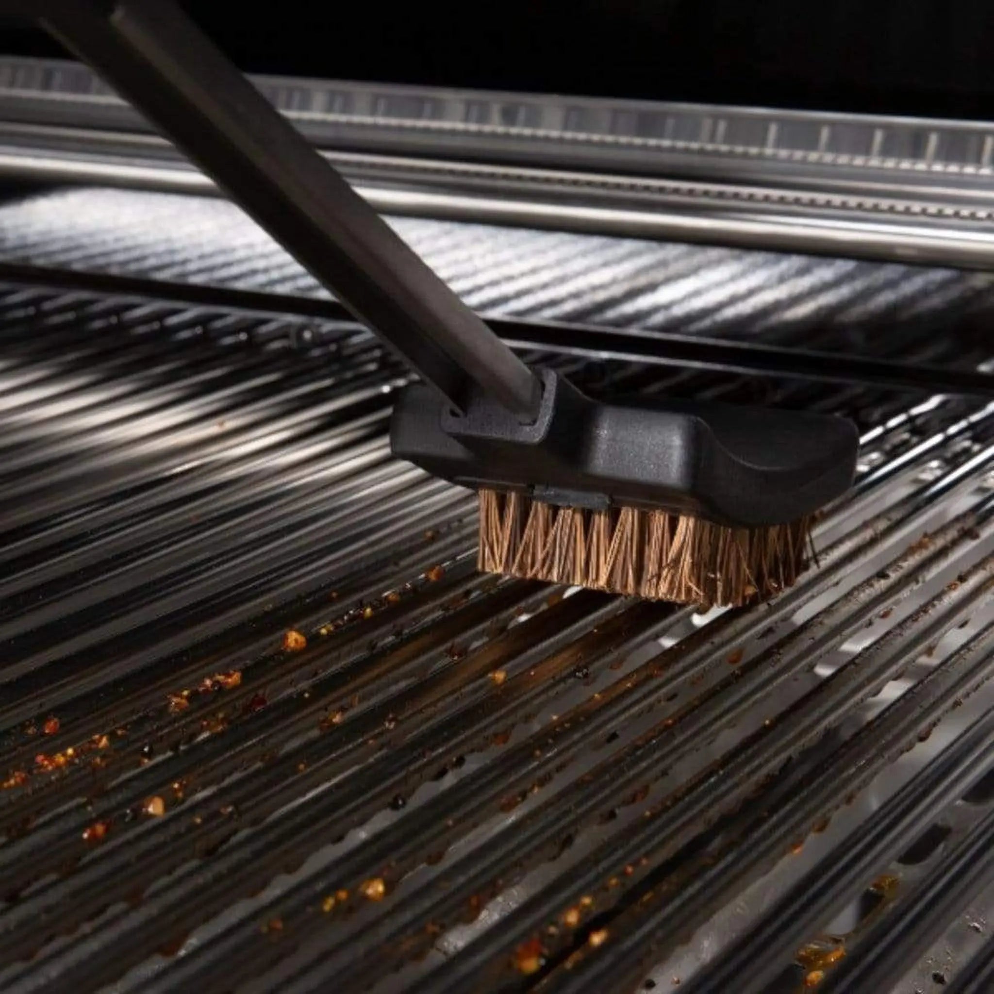 Broil King 20" Palmyra Baron Grill Brush - by Broil King | Buy at Agent BBQ
