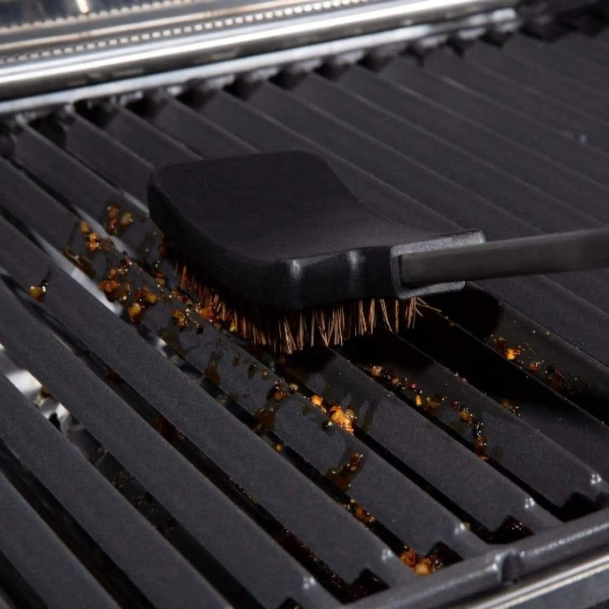 Broil King 20" Palmyra Baron Grill Brush - by Broil King | Buy at Agent BBQ