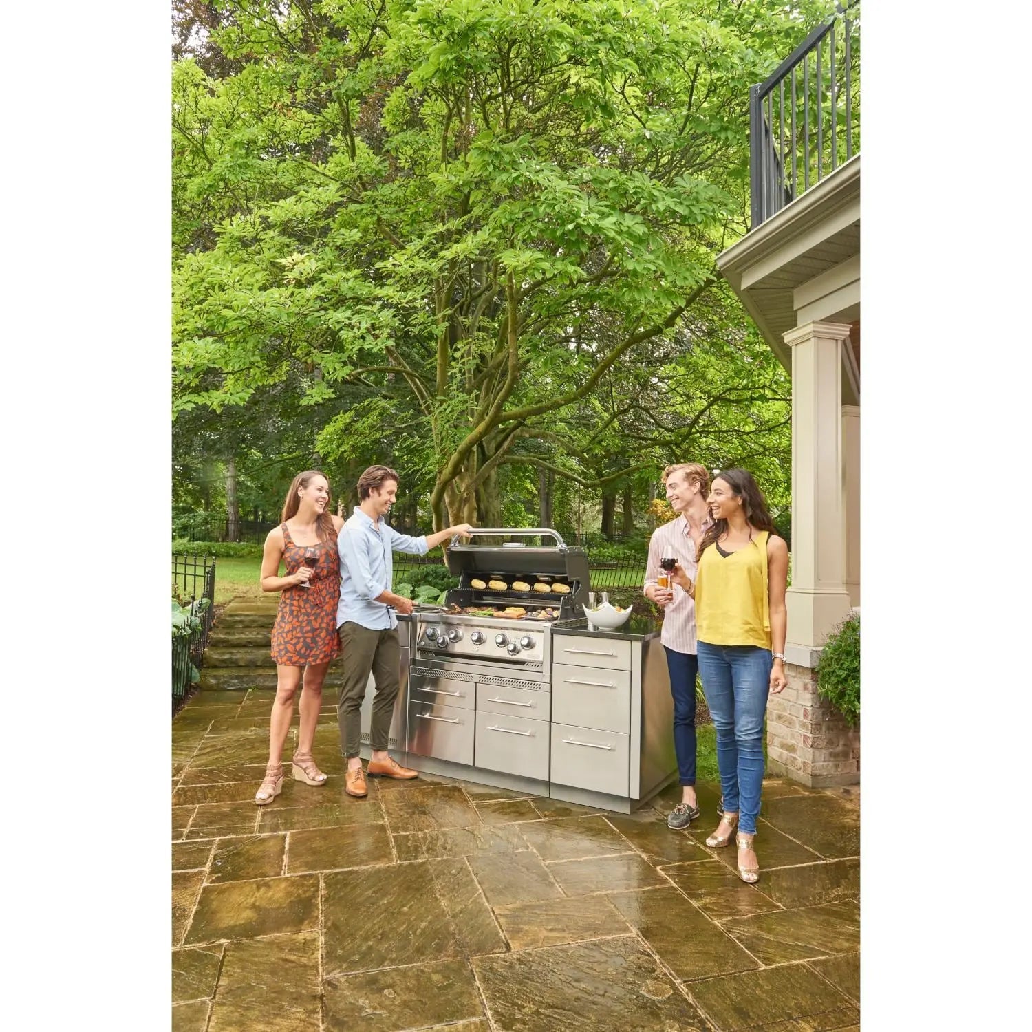 Broil King Imperial S 590i 5 - Burner Gas Grill Center w/Rotisserie & Side Burner - by Broil King | Buy at Agent BBQ