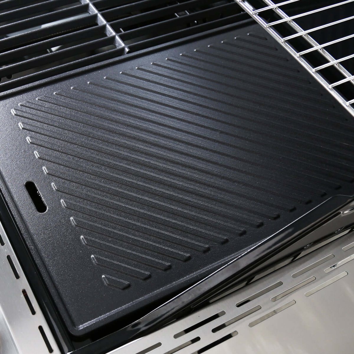 Monument Grills - Cast Iron Cooking Plate - A005 - by Monument Grills | Buy at Agent BBQ