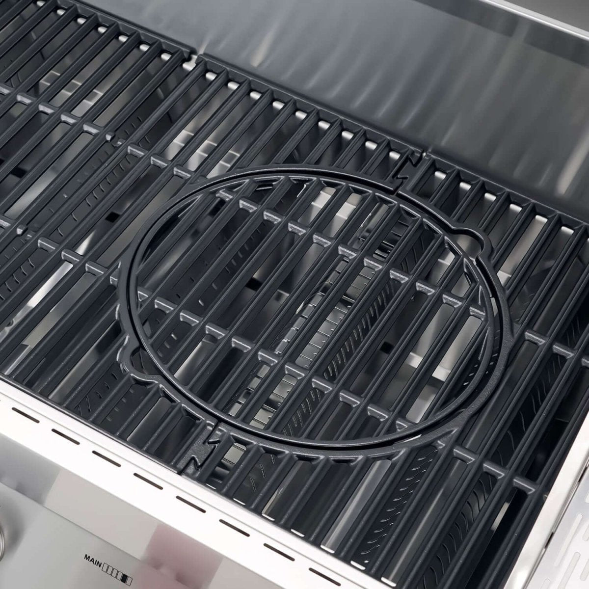 Monument Grills - Denali 605 Pro - Stainless Smart Propane Gas Grill - D605P - by Monument Grills | Buy at Agent BBQ