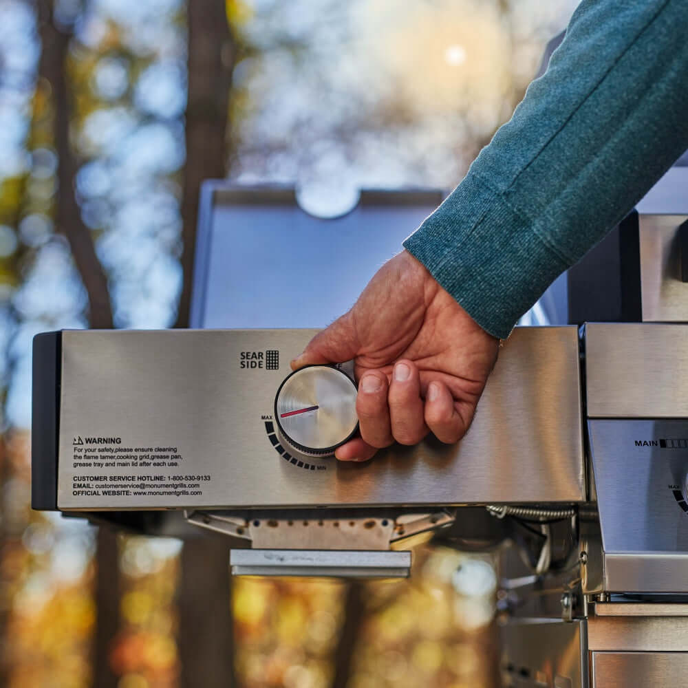 Monument Grills - Denali 605 Pro - Stainless Smart Propane Gas Grill - D605P - by Monument Grills | Buy at Agent BBQ
