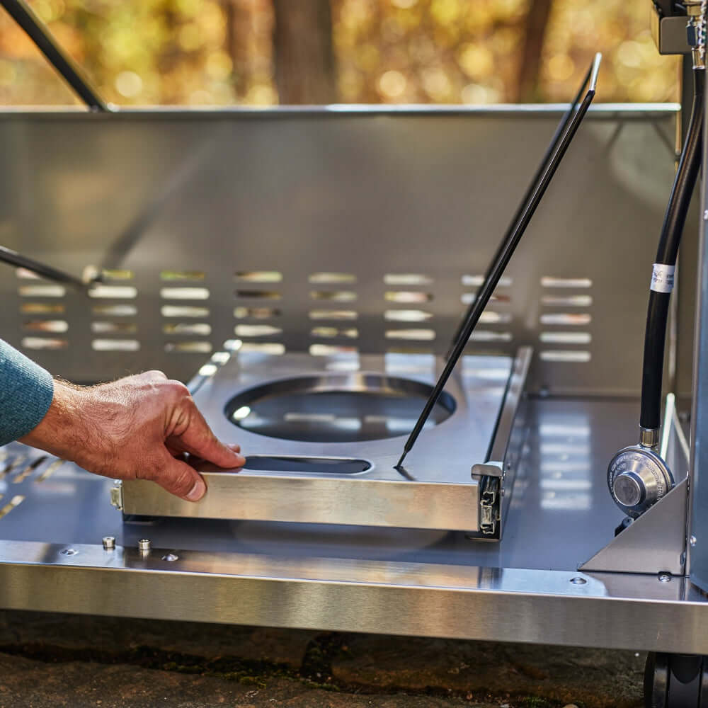 Monument Grills - Denali 605 Pro - Stainless Smart Propane Gas Grill - D605P - by Monument Grills | Buy at Agent BBQ