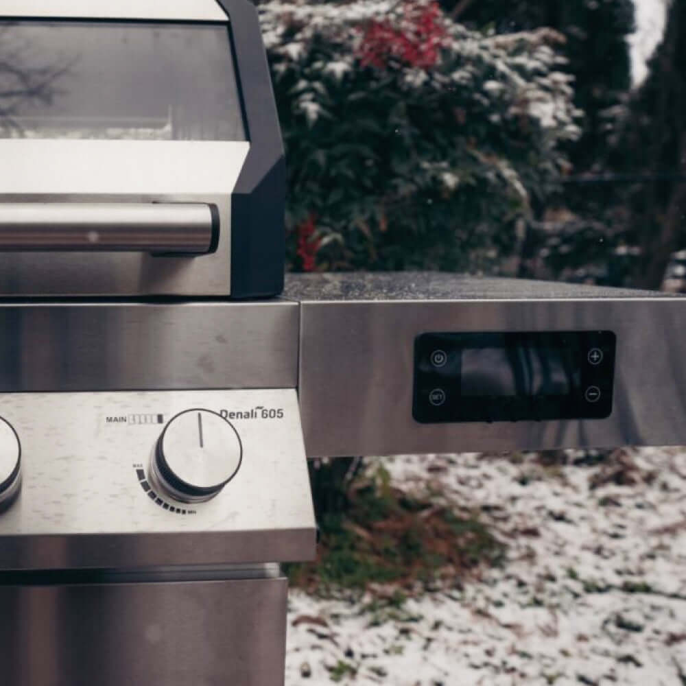 Monument Grills - Denali 605 - Stainless Smart Tech Natural/Propane Gas Grill - D605 - by Monument Grills | Buy at Agent BBQ