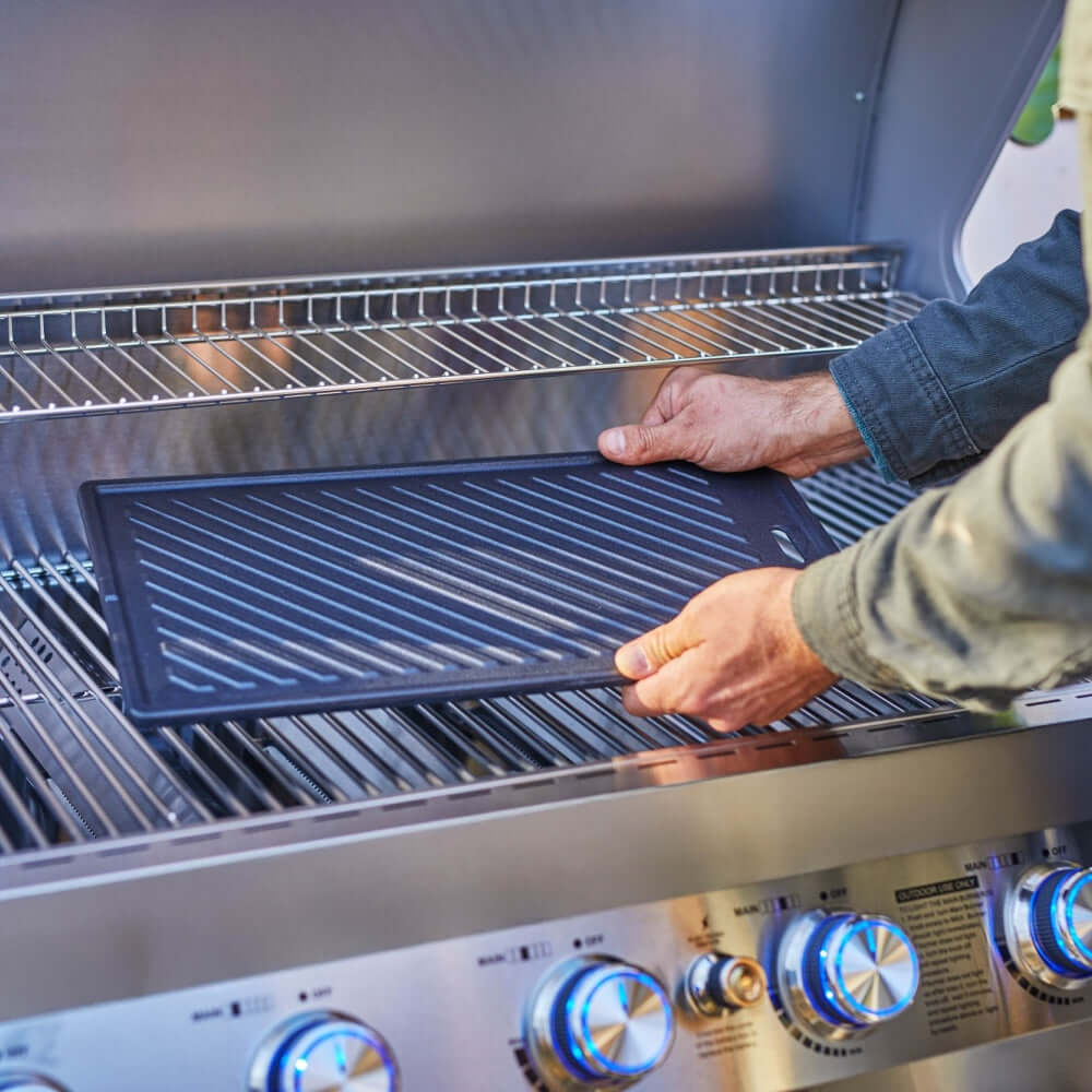 Monument Grills - Full Stainless Propane Gas Grill - 77352 - by Monument Grills | Buy at Agent BBQ