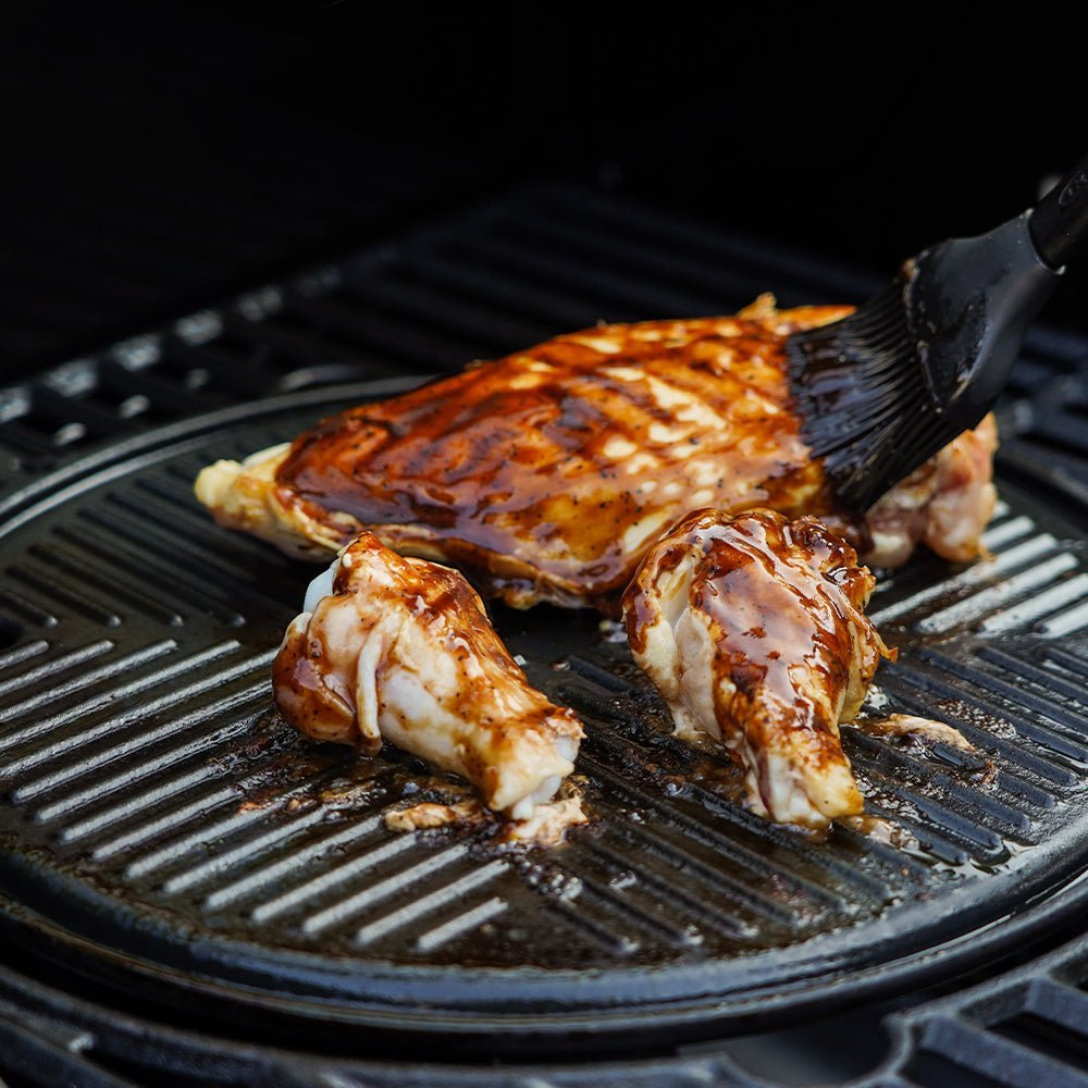 Monument Grills - Round Cast Iron Cooking Plate - A200 - by Monument Grills | Buy at Agent BBQ