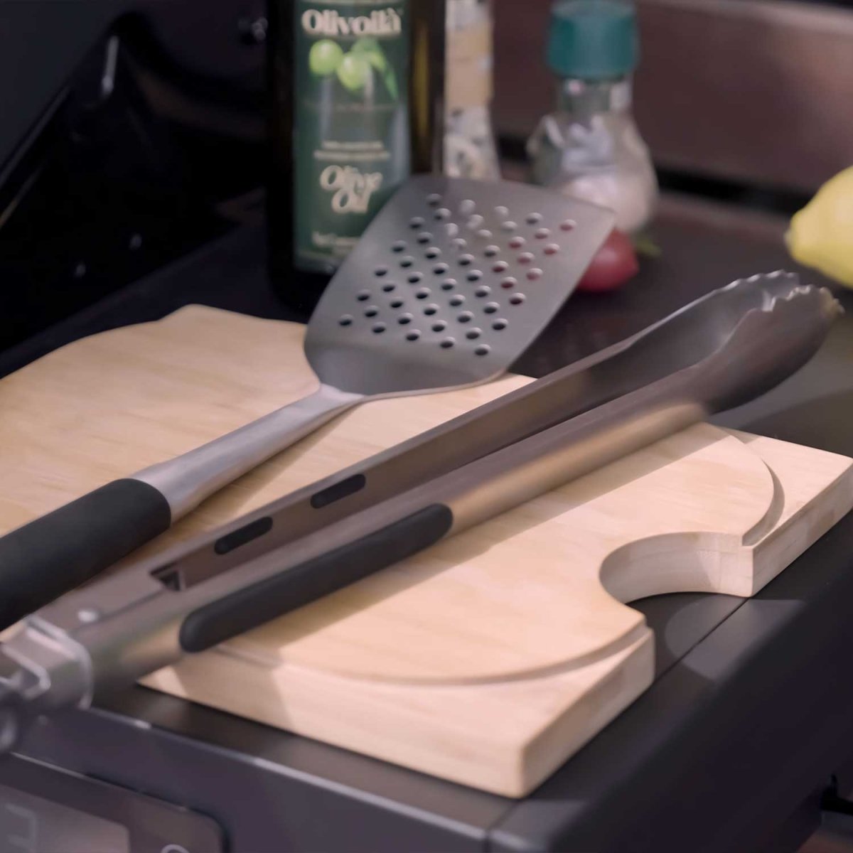 Monument Grills - Tongs and Spatula - A001 - by Monument Grills | Buy at Agent BBQ