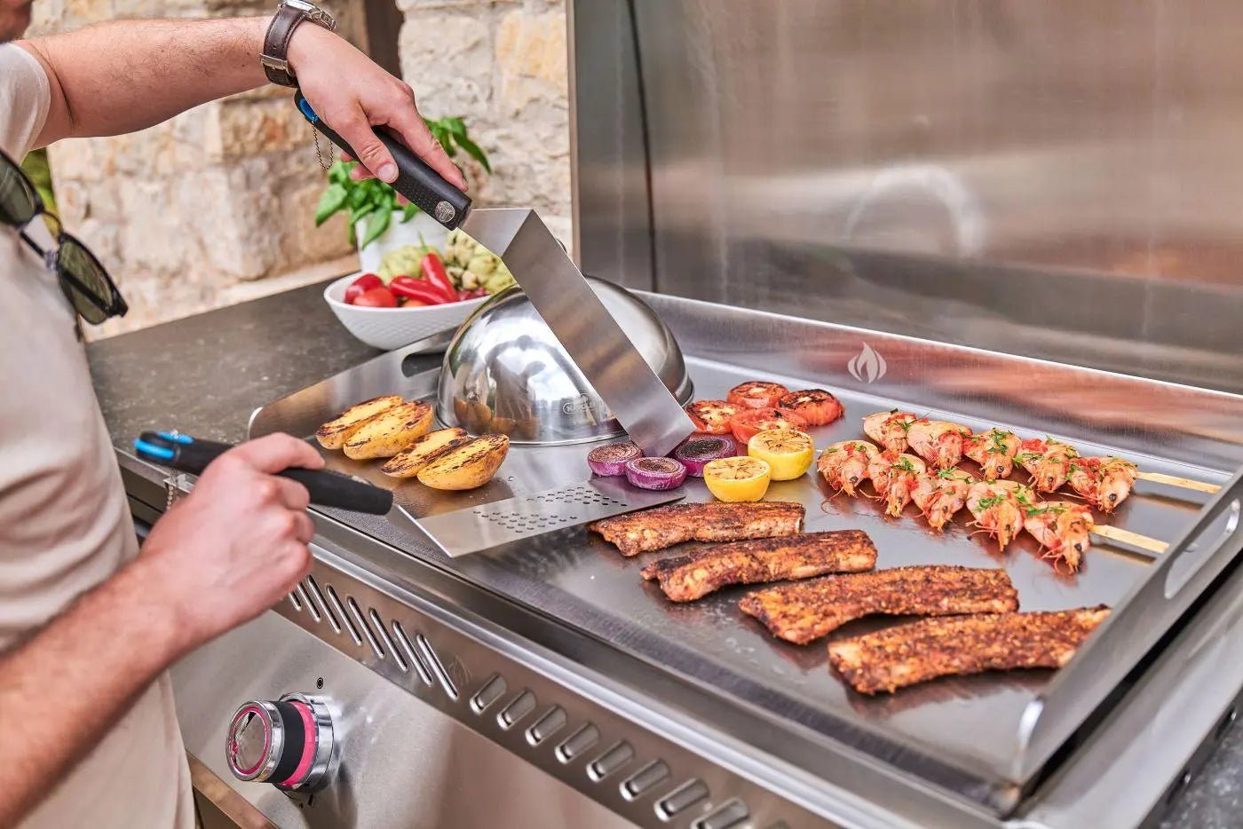 Napoleon Built - In 700 Series 32 - Inch Gas Griddle - BIG32FTSS - Outdoor Griddles by Napoleon | Buy at Agent BBQ