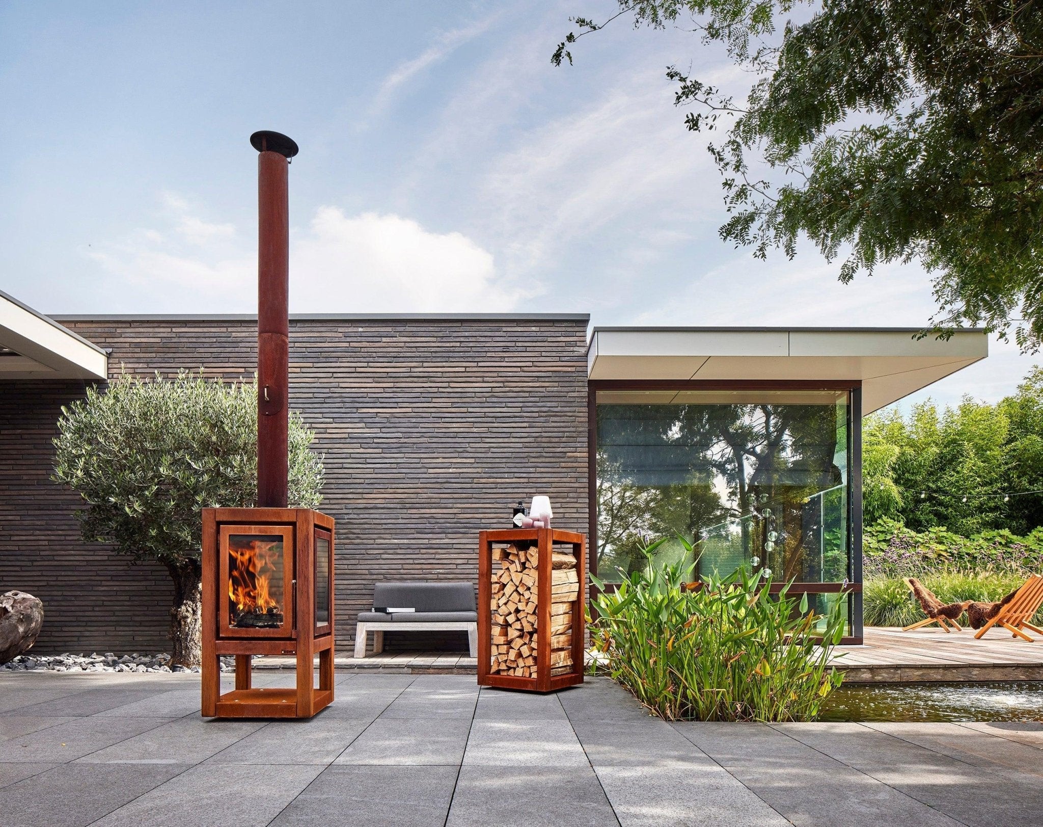RB73 Quaruba XXL MOBILE 4 - Sided Glass Matte Stainless Steel Wood - Burning Outdoor Fireplace - by RB73 | Buy at Agent BBQ