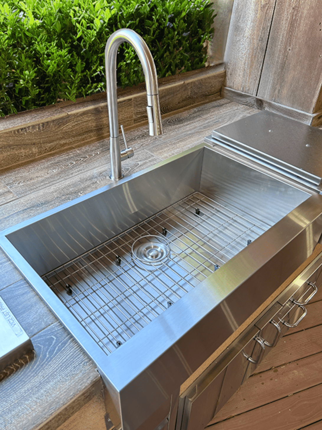 32" Outdoor Farm House Sink - RSNK3A - Outdoor Sinks by Renaissance Cooking Systems | Buy at Agent BBQ